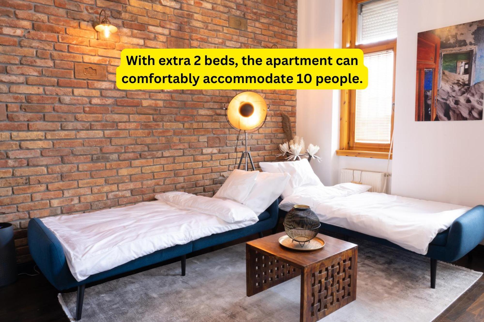 Rustic Downtown Apartment 106 M2, Budapest